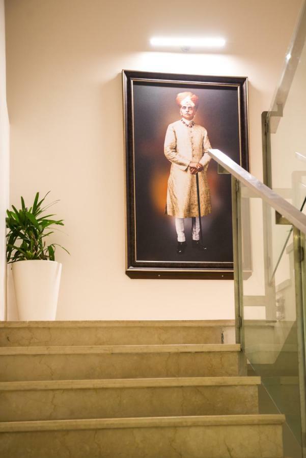Heritage Inn Mysore Bagian luar foto