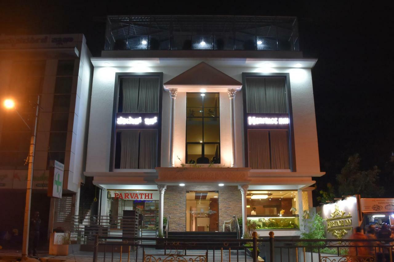 Heritage Inn Mysore Bagian luar foto