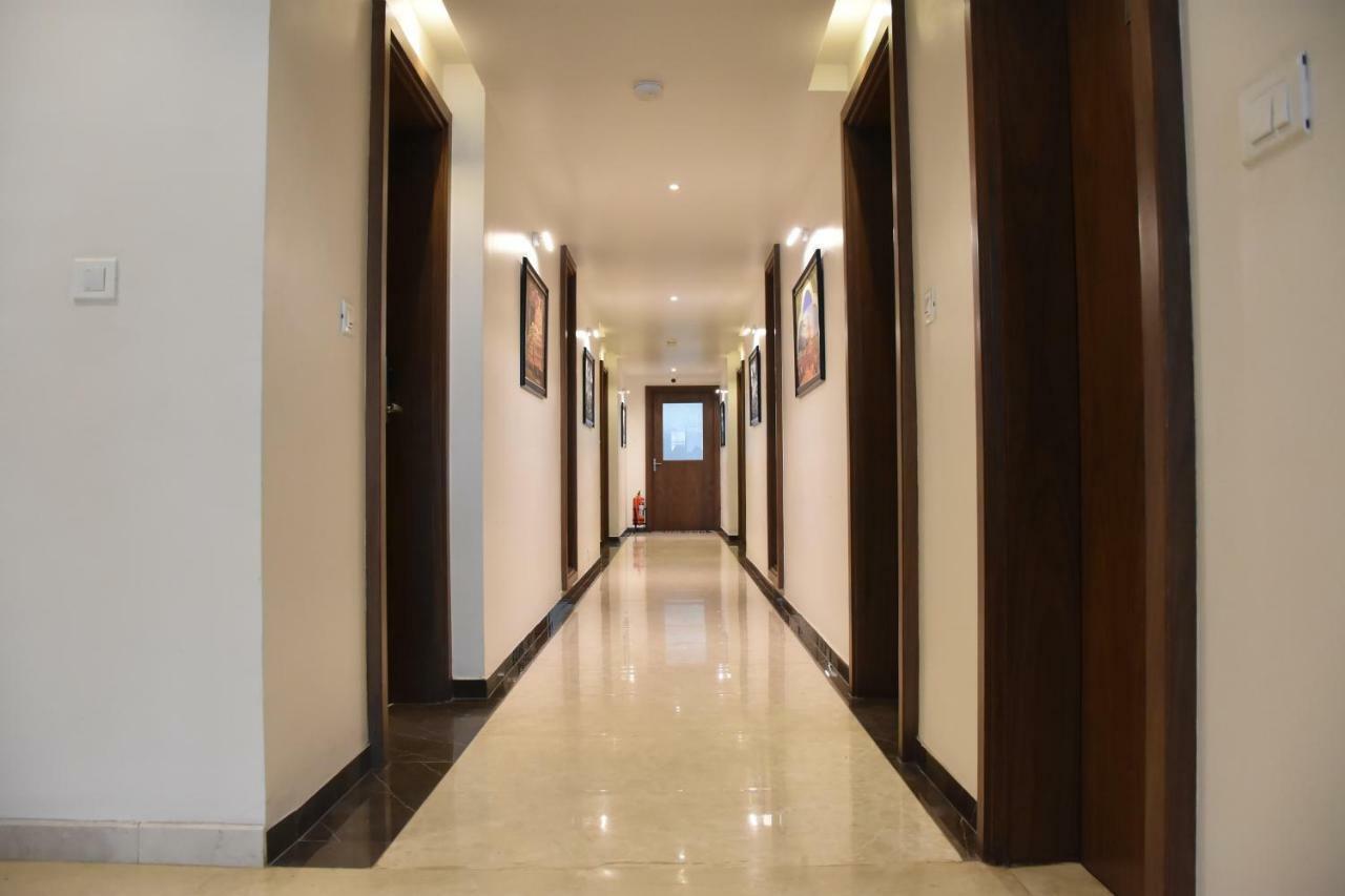 Heritage Inn Mysore Bagian luar foto